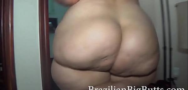  BrazilianBigButts.com SSBBW Walking Naked